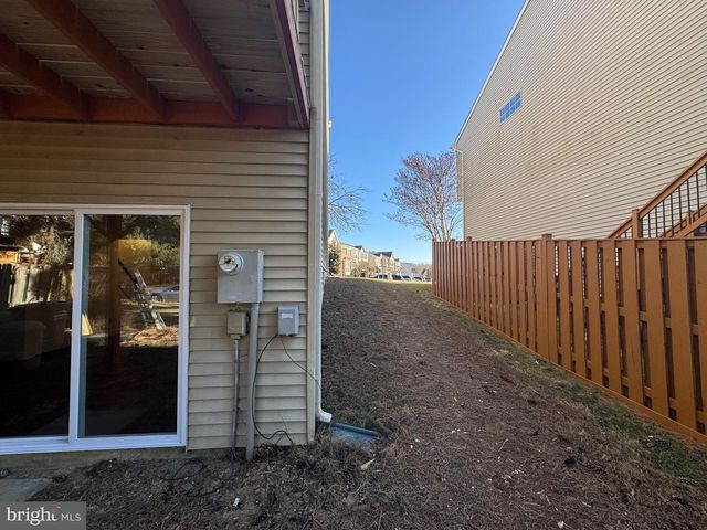 17306 ROCKY MOUNT LN, Dumfries, VA 22026