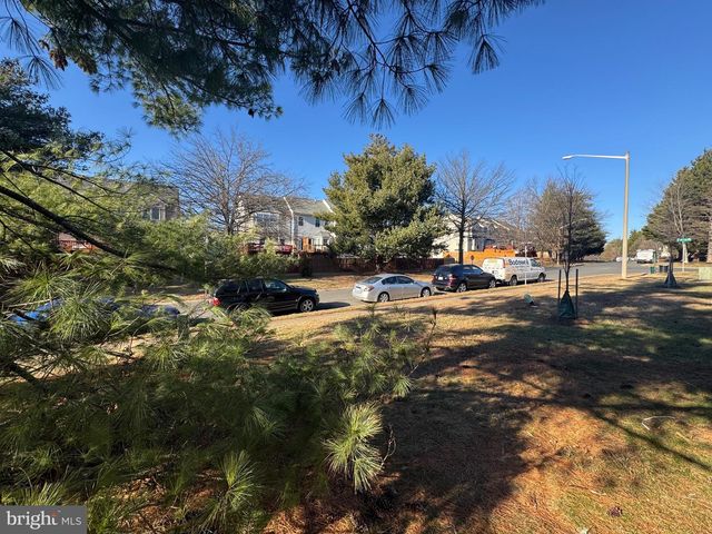 17306 ROCKY MOUNT LN, Dumfries, VA 22026