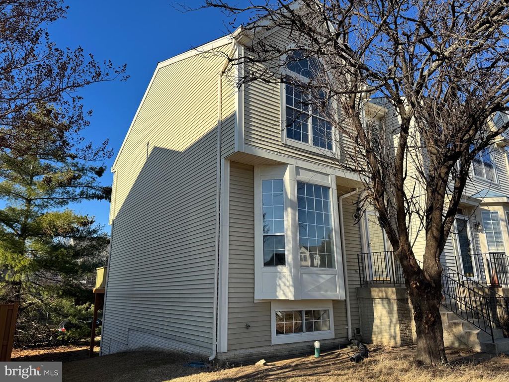 17306 ROCKY MOUNT LN, Dumfries, VA 22026