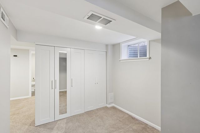 6803 N KEELER Avenue, Lincolnwood, IL 60712