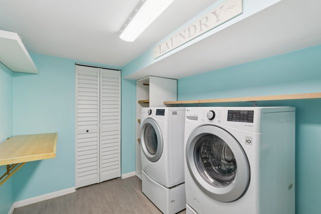 6803 N KEELER Avenue, Lincolnwood, IL 60712