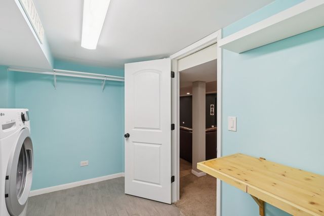 6803 N KEELER Avenue, Lincolnwood, IL 60712