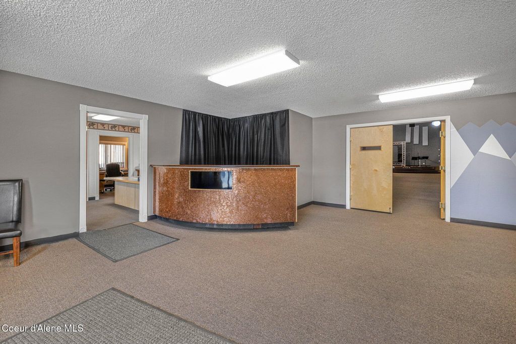 19459 W Riverview DR, Post Falls, ID 83854 photo 10