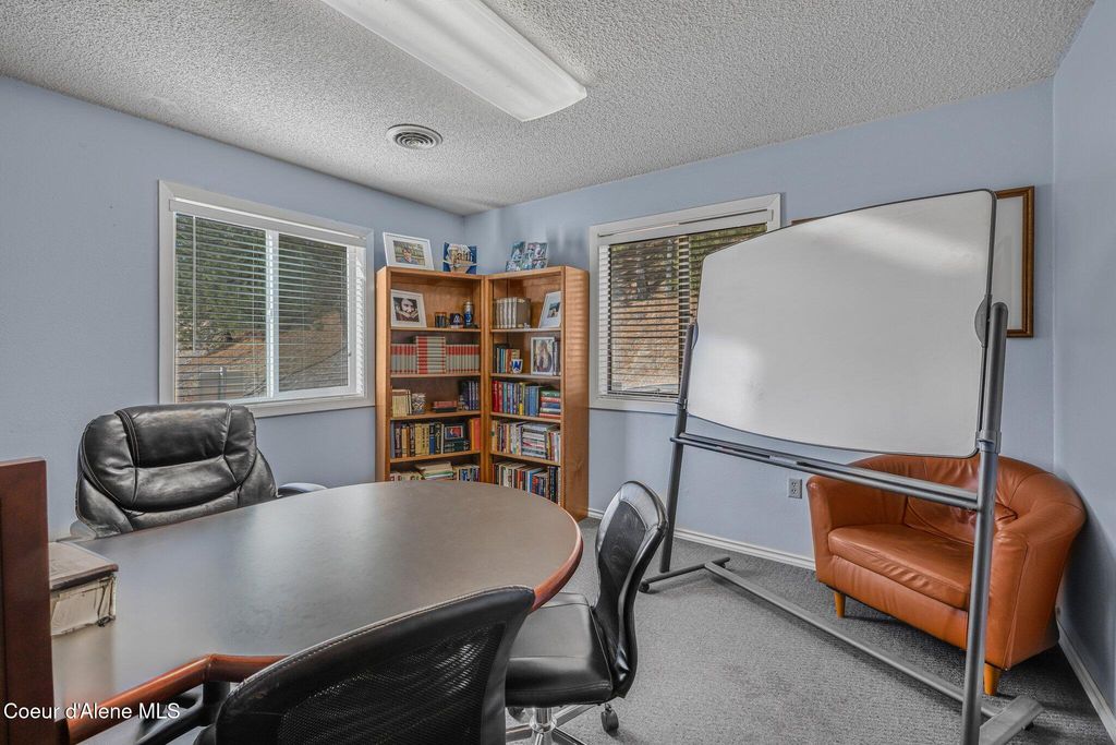 19459 W Riverview DR, Post Falls, ID 83854 photo 14