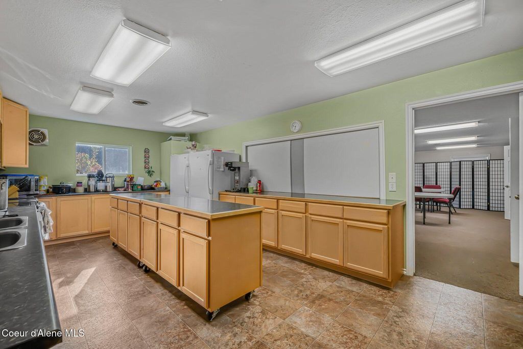 19459 W Riverview DR, Post Falls, ID 83854 photo 25