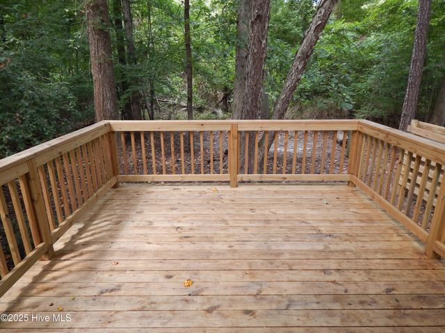 112 Ridge Place, Greenville, NC 27834