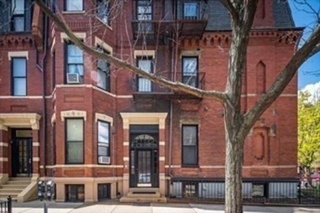 7 Hereford 8, Boston, MA 02115