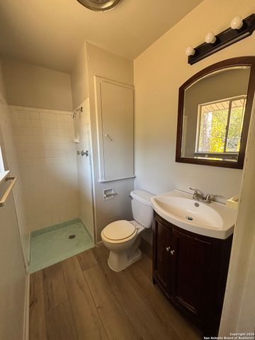 4215 Renault, San Antonio, TX 78218