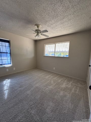 4215 Renault, San Antonio, TX 78218