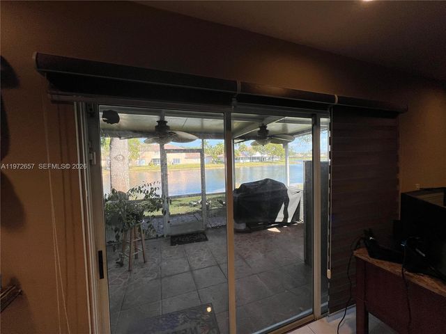 20839 NW 4th St, Pembroke Pines, FL 33029