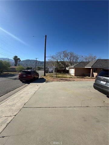 263 N Evans, Banning, CA 92220