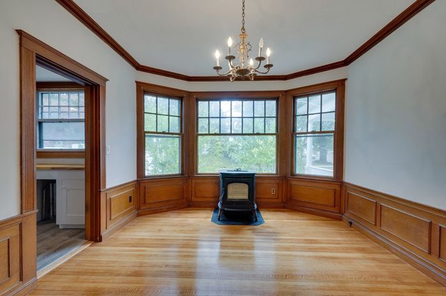 217 Lawrence St, Haverhill, MA 01830