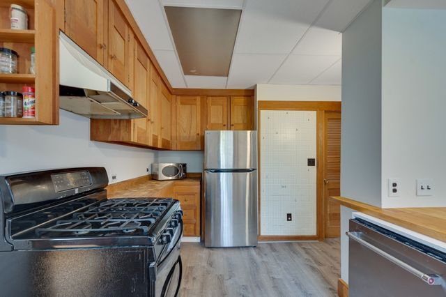217 Lawrence St, Haverhill, MA 01830