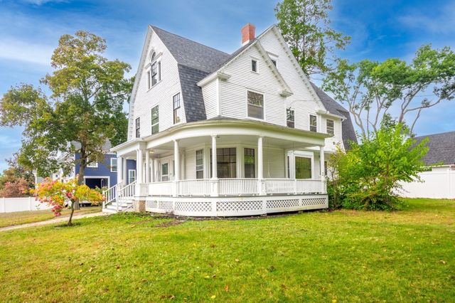 217 Lawrence St, Haverhill, MA 01830