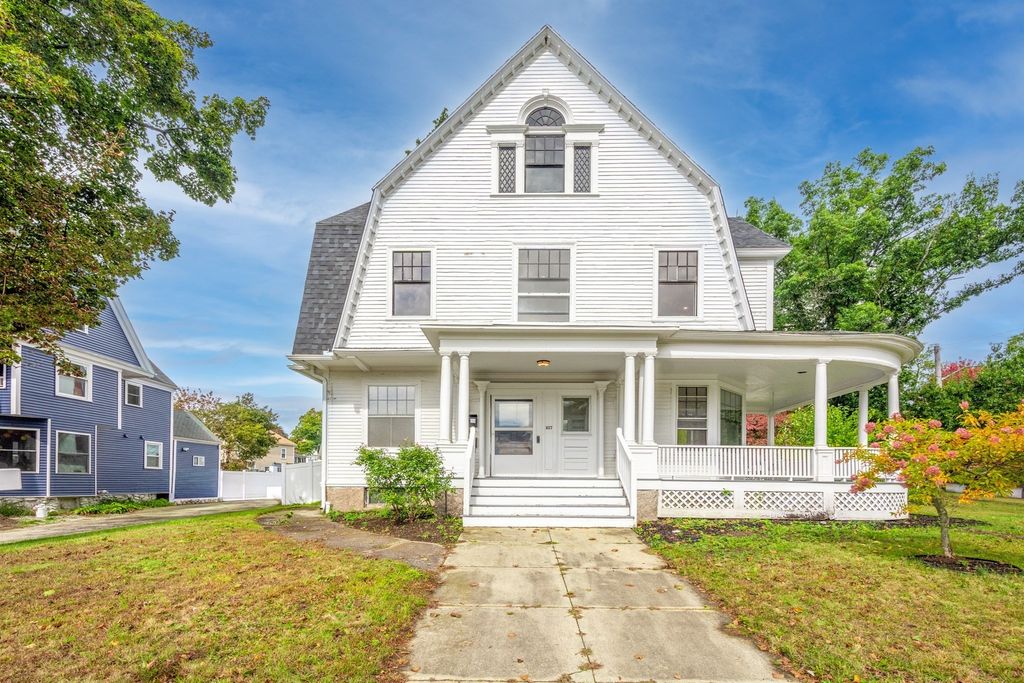 217 Lawrence St, Haverhill, MA 01830