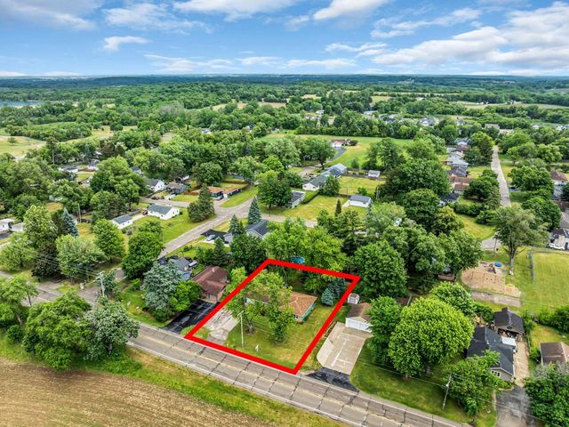 9017 360th AVENUE, Twin Lakes, WI 53181