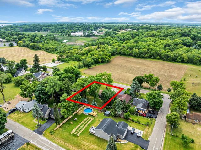 9017 360th AVENUE, Twin Lakes, WI 53181