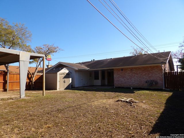 5637 Walzem, Windcrest, TX 78218