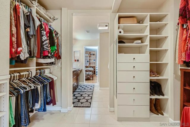 10808 Valiente Court, San Diego, CA 92124