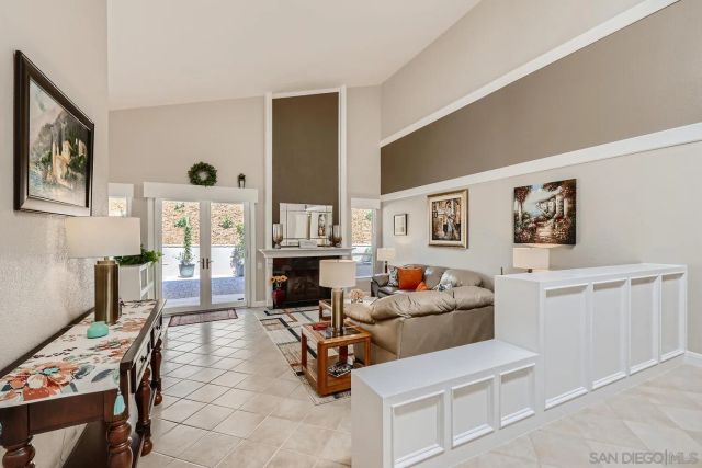 10808 Valiente Court, San Diego, CA 92124