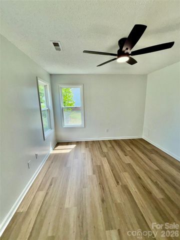1002 Crescent Way, Wingate, NC 28174
