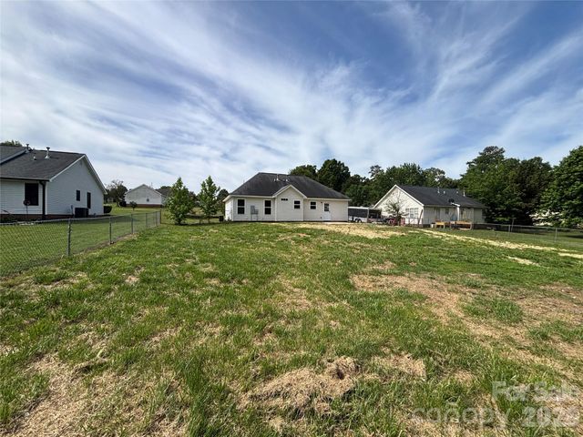 1002 Crescent Way, Wingate, NC 28174
