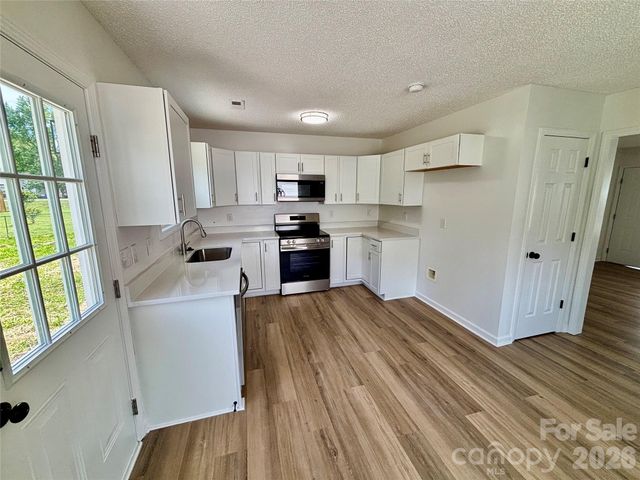 1002 Crescent Way, Wingate, NC 28174
