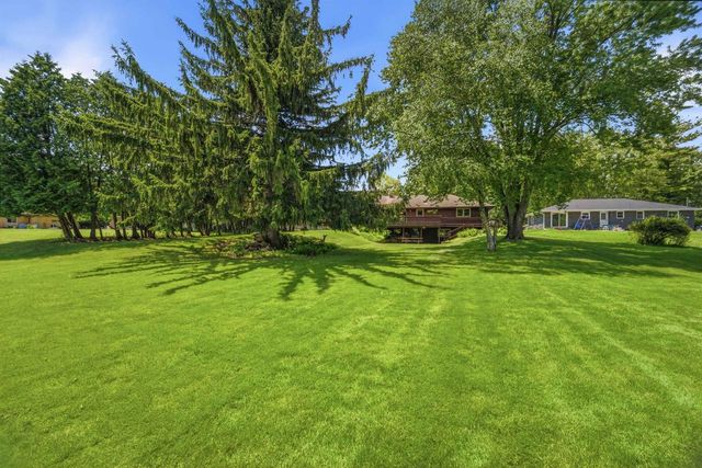 1102 S RIDGE LANE, Appleton, WI 54914