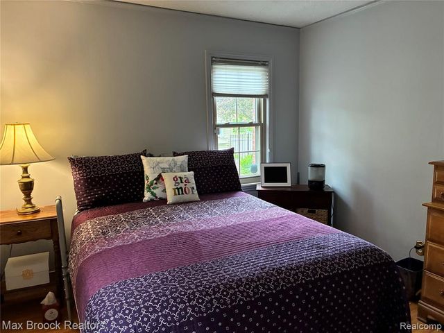 17427 Quincy Street, Detroit, MI 48221