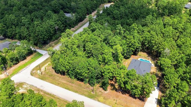 8-6-293 Stillwater Road, Huntsville, TX 77340