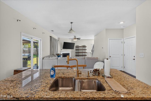 6822 Wildlife Circle, Piney Flats, TN 37686