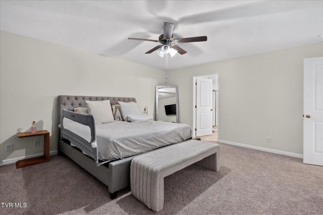 6822 Wildlife Circle, Piney Flats, TN 37686