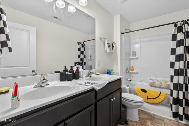 6822 Wildlife Circle, Piney Flats, TN 37686