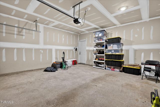 6822 Wildlife Circle, Piney Flats, TN 37686