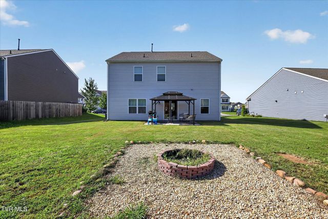 6822 Wildlife Circle, Piney Flats, TN 37686