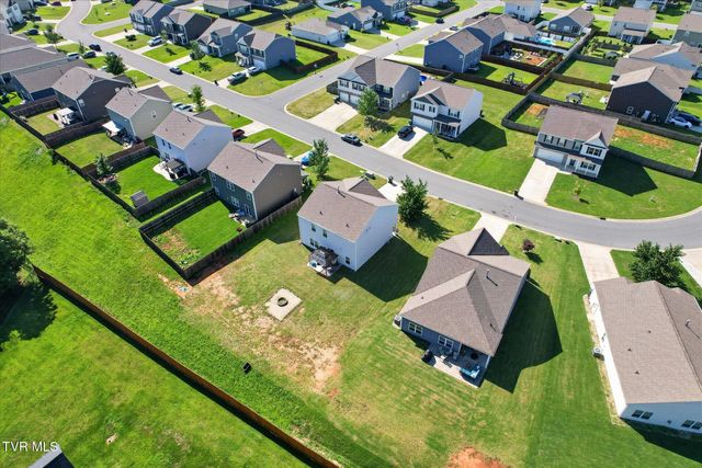 6822 Wildlife Circle, Piney Flats, TN 37686