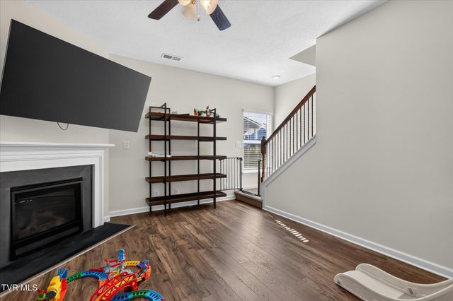 6822 Wildlife Circle, Piney Flats, TN 37686
