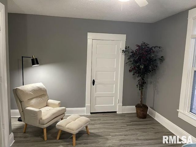 615 S English Avenue, Springfield, IL 62704