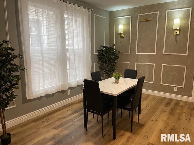 615 S English Avenue, Springfield, IL 62704