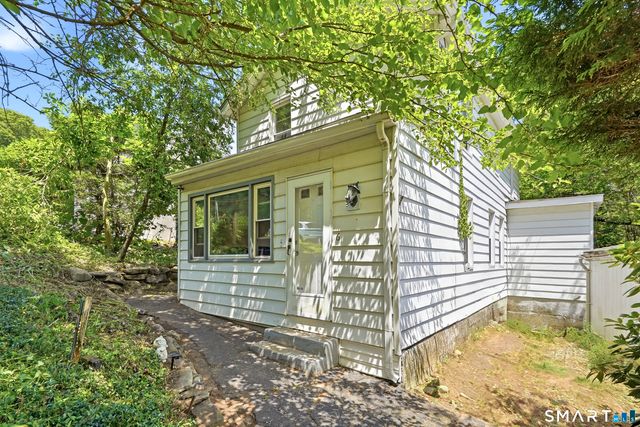 6 Beech Street, Ansonia, CT 06401