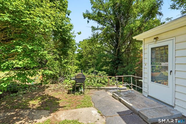 6 Beech Street, Ansonia, CT 06401