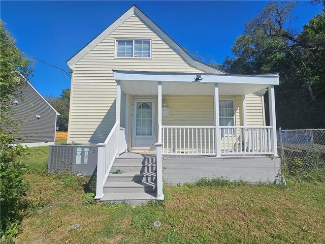 226 Maple AVE, Newport News, VA 23607