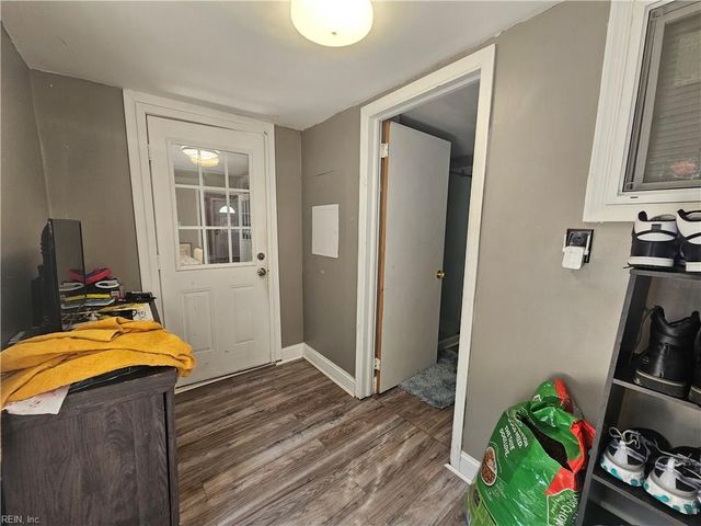 226 Maple AVE, Newport News, VA 23607