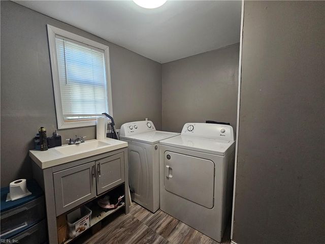 226 Maple AVE, Newport News, VA 23607