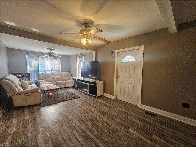 226 Maple AVE, Newport News, VA 23607