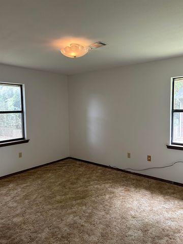 11 Kensington Drive, Conway, AR 72034