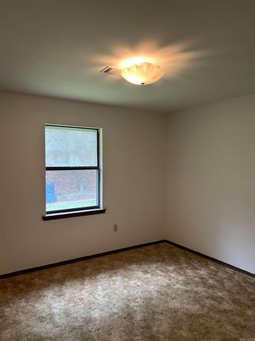 11 Kensington Drive, Conway, AR 72034