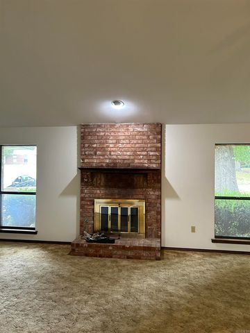 11 Kensington Drive, Conway, AR 72034