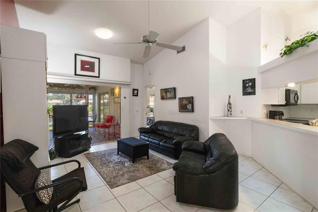 5812 GARDEN LAKES DRIVE, Bradenton, FL 34203