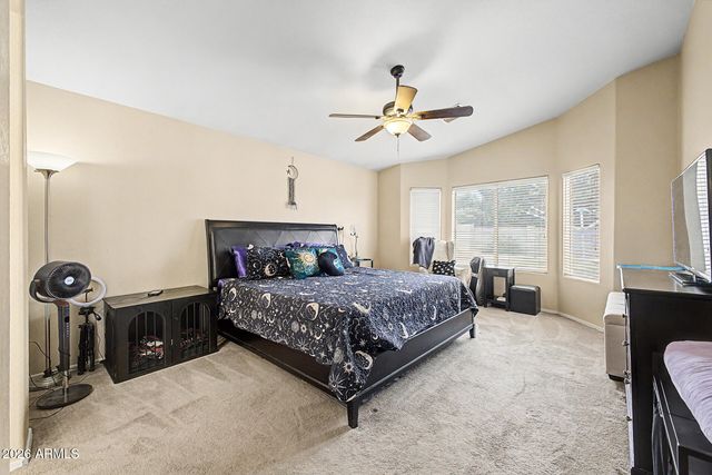 8401 W LAUREL Lane, Peoria, AZ 85345